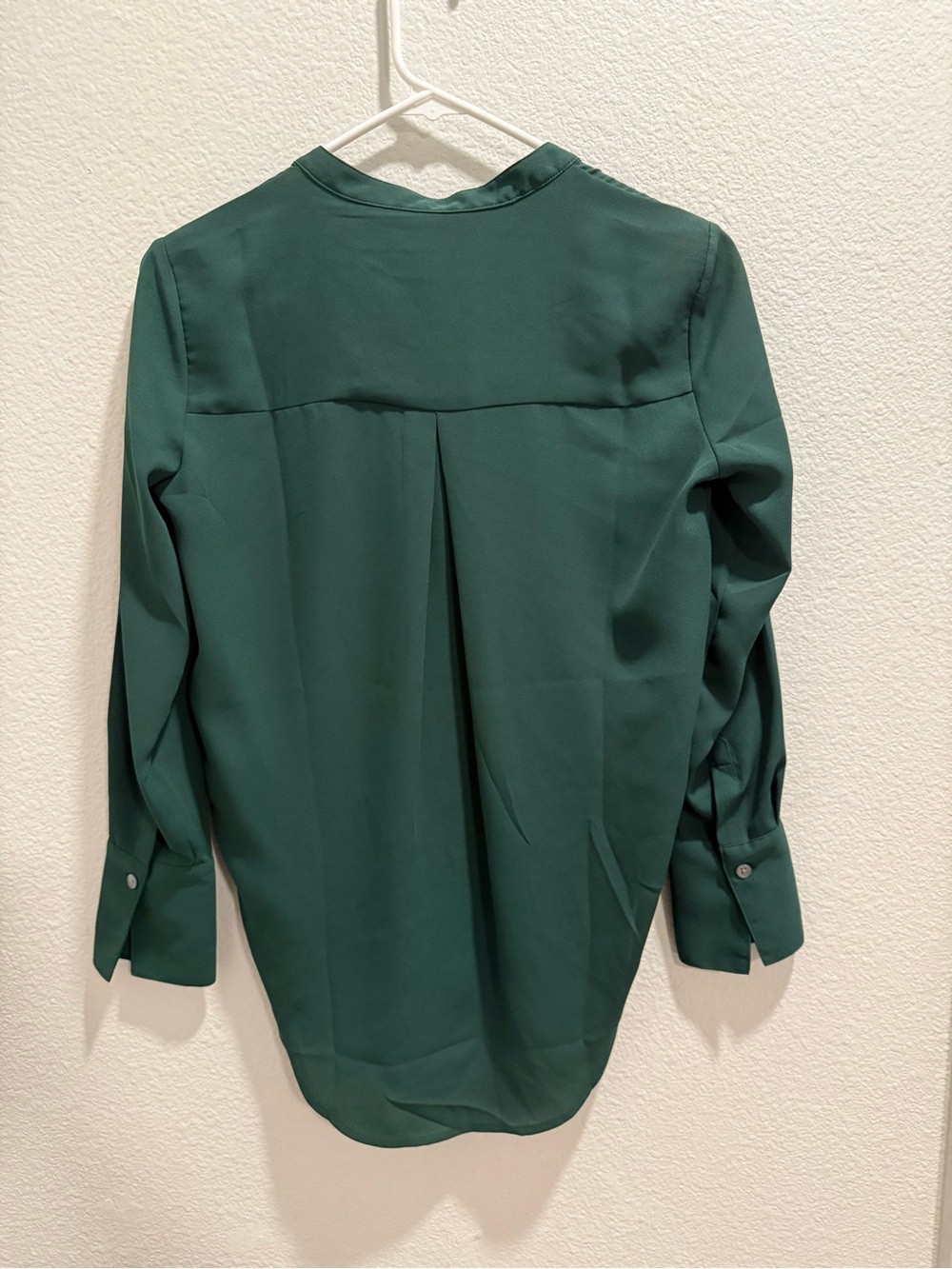 Banana Republic Forest Green Split-Neck Blouse - Picture 4 of 4